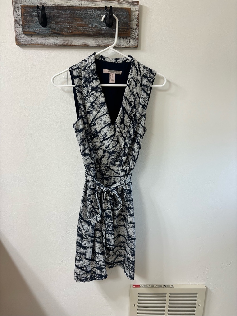 Forever 21 Navy and White snakeskin print Sleeveless Wrap Mini Dress